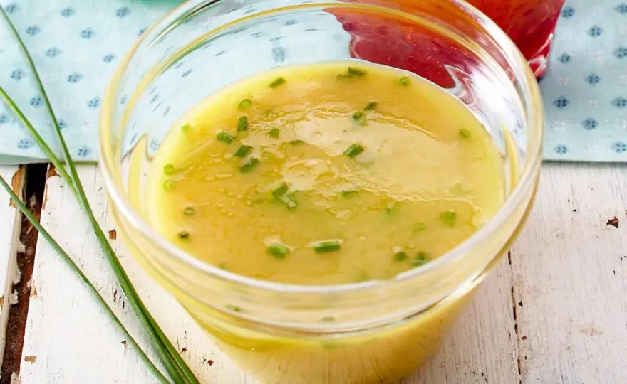 Honig-Senf-Dressing in 5 Minuten - Grundrezept und Varianten
