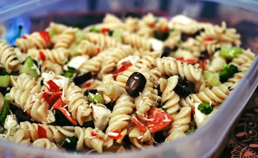 Salat-Rezepte für Alltag und Grillabend mit cleveren Tipps