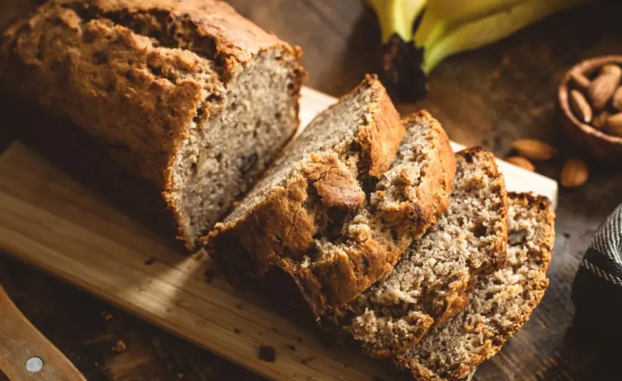 Bananenbrot ohne Zucker - saftig, einfach und gelingsicher