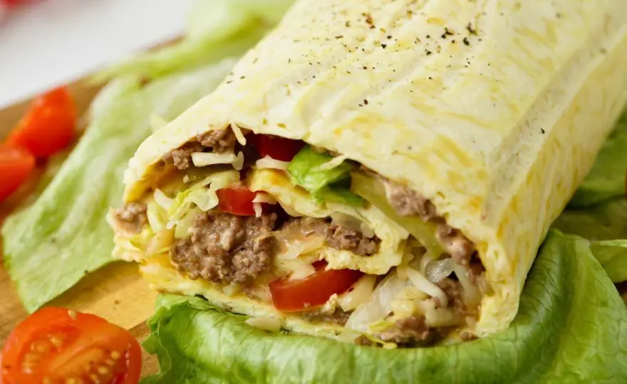 Big-Mac-Rolle selber machen mit Sauce und Low-Carb-Variante