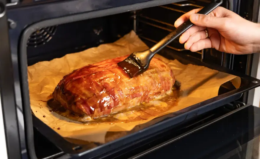 Bacon Bomb im Backofen - so wird sie saftig und knusprig