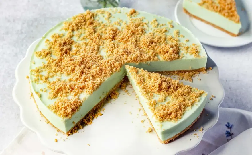 Waldmeister-Philadelphia-Torte ohne Backen - so gelingt sie