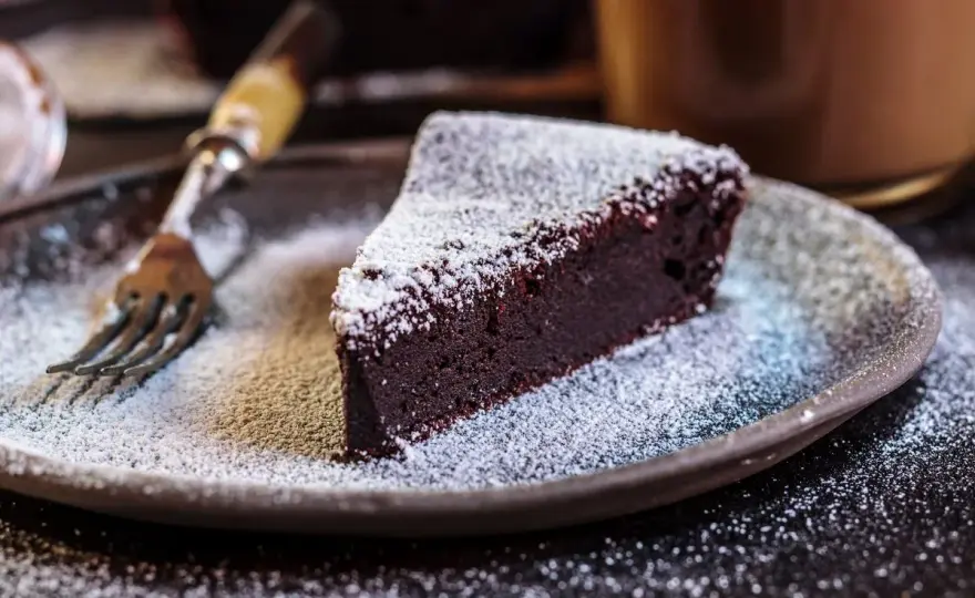 Kuchen ohne Mehl backen - so gelingt saftiger Schokokuchen