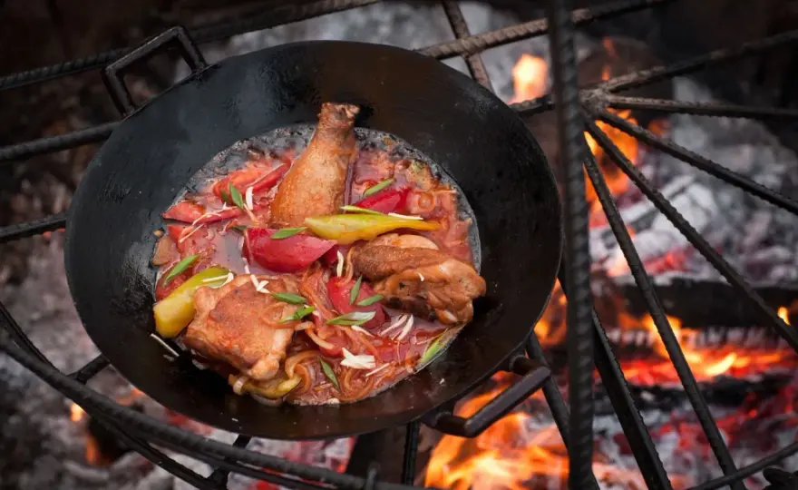Camping-Hauptgerichte für Topf, Pfanne und Grill