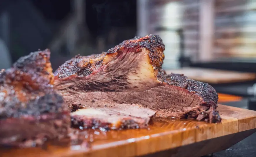 Beef Brisket richtig bestellen und zart smoken