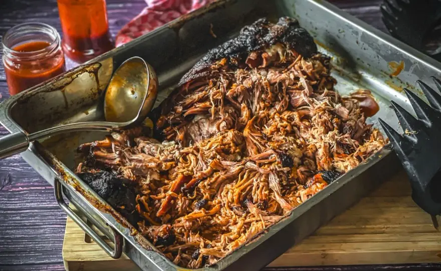 Pulled Pork auf dem Gasgrill saftig zubereiten