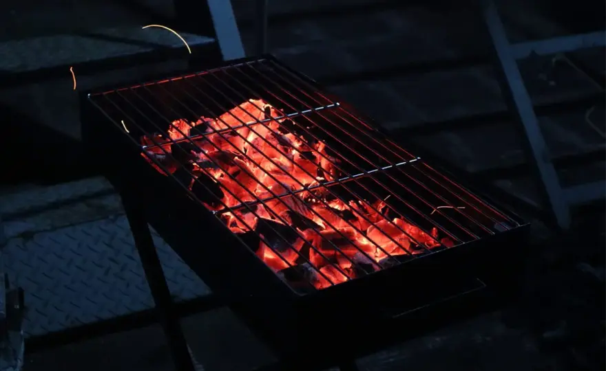 Holzkohlegrillen ohne Qualm - so gelingt die perfekte Glut