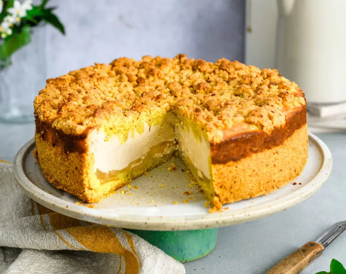 Saftiger Apfelkuchen mit Streuseln, wie bei Oma, ein Genuss aus omas beste kuchen rezepte.